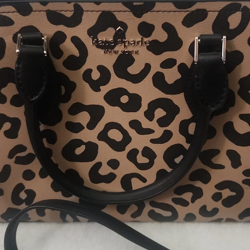 Kate Spade LIKE NEW! Tan and Black Leopard Print Handbag Or Crossbody Bag - Picture 2 of 7
